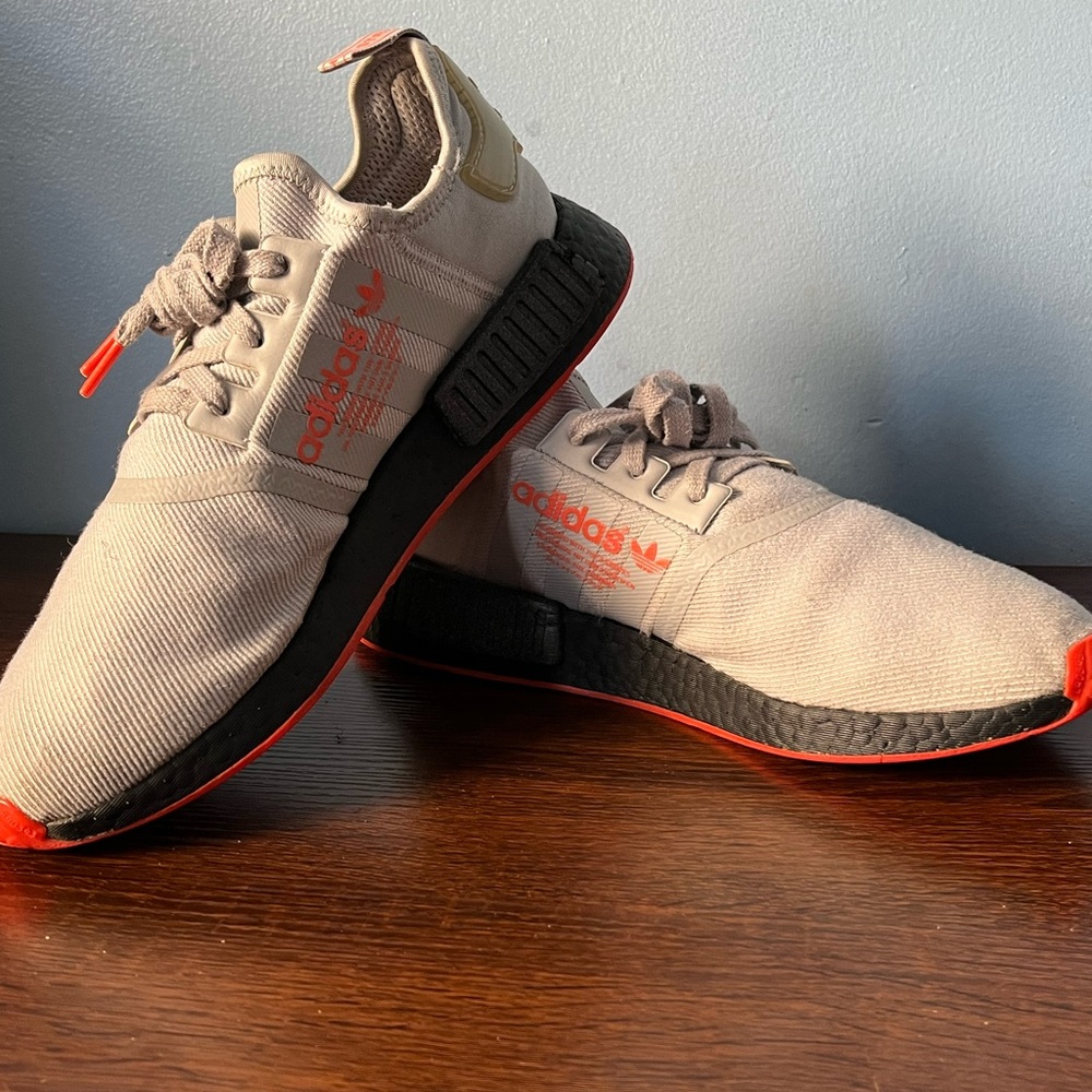 Adidas NMD_R1 Grey Solar Red